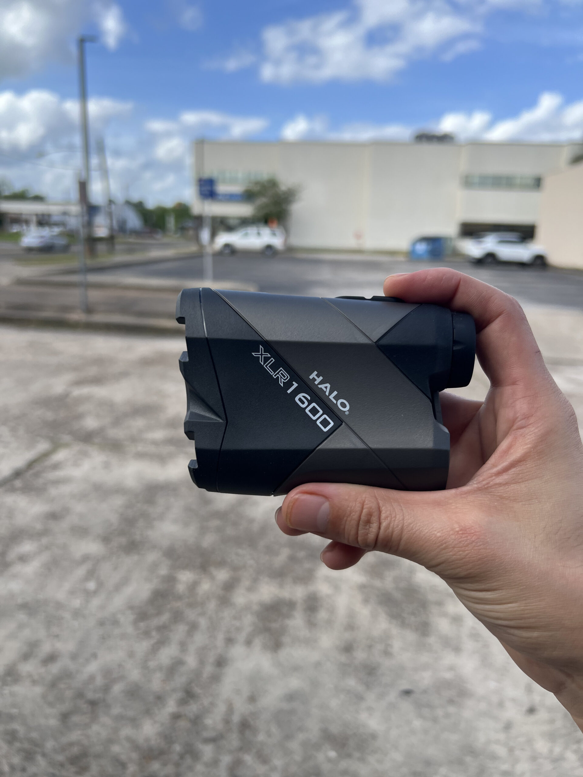 Q17 / Halo Optics XLR1600 Rangefinder w/ 6X Magnification