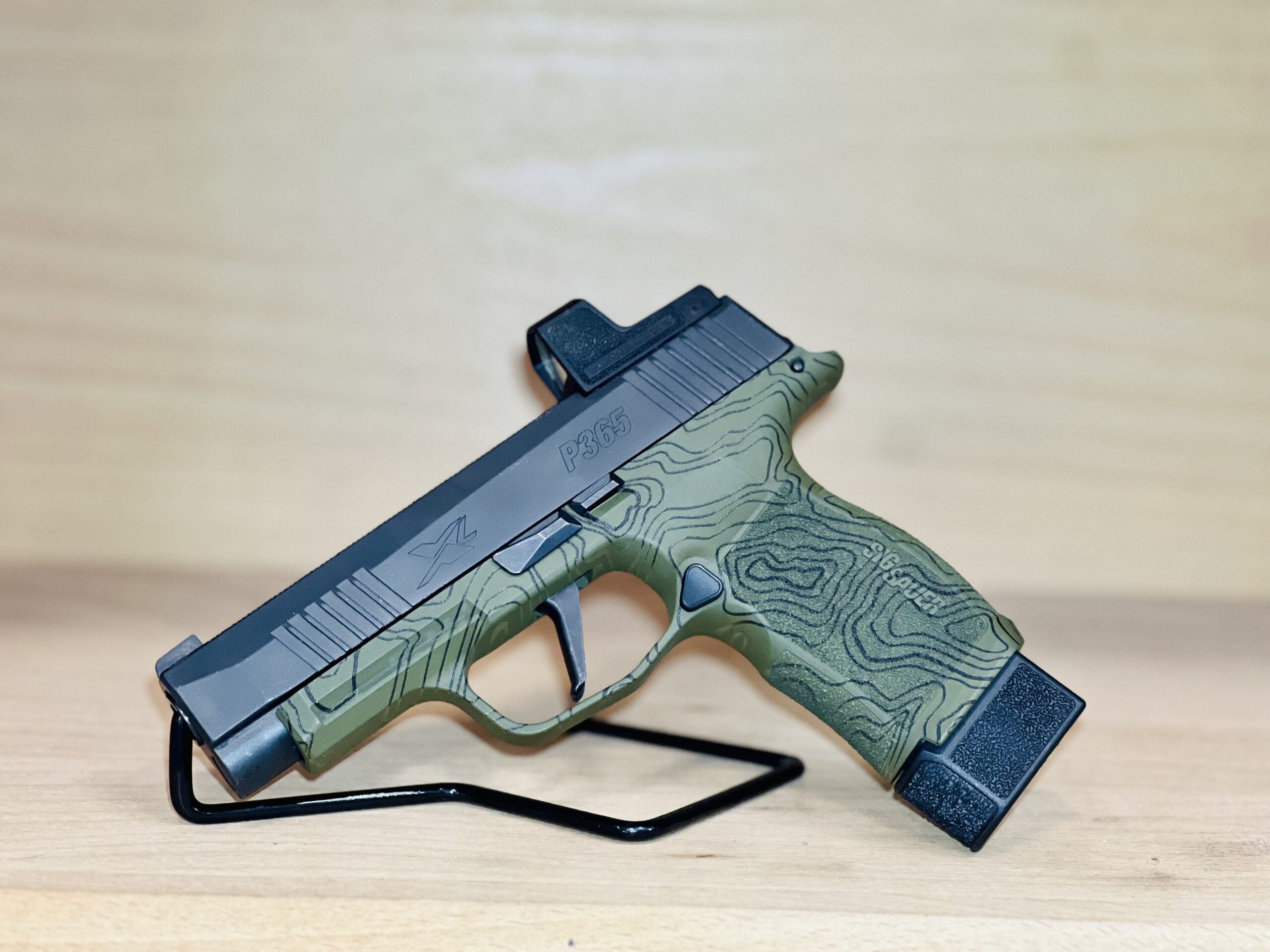 K37 / Lightly Used Sig Sauer P365 XL w/ RomeoZero Red Dot, Comes with 2 Frames